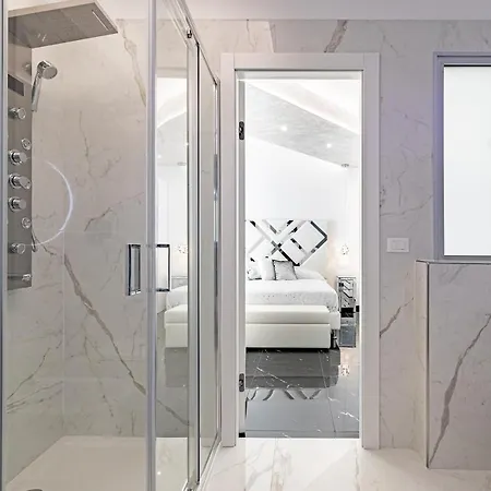 Oda ve Kahvaltı Prezioso & 4*