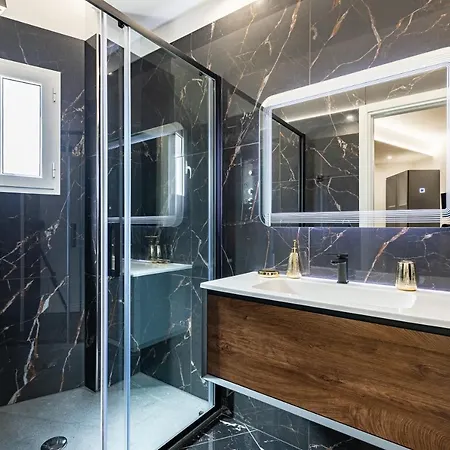 Prezioso & 4* 레체