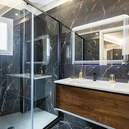 Prezioso & 4* 레체