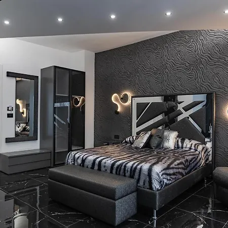 Prezioso & 4* 레체